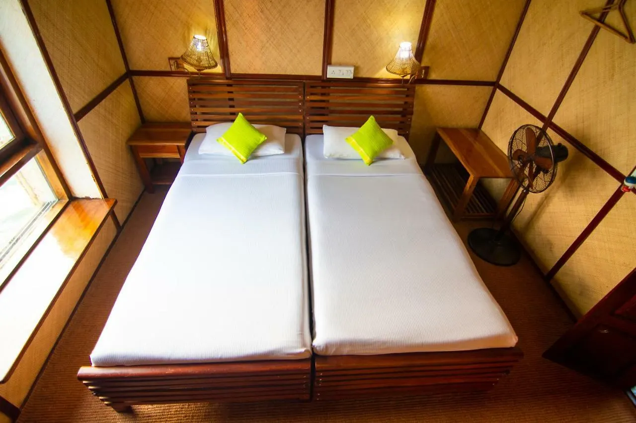 Marvel Cruise Hotel Alappuzha 3*,  India