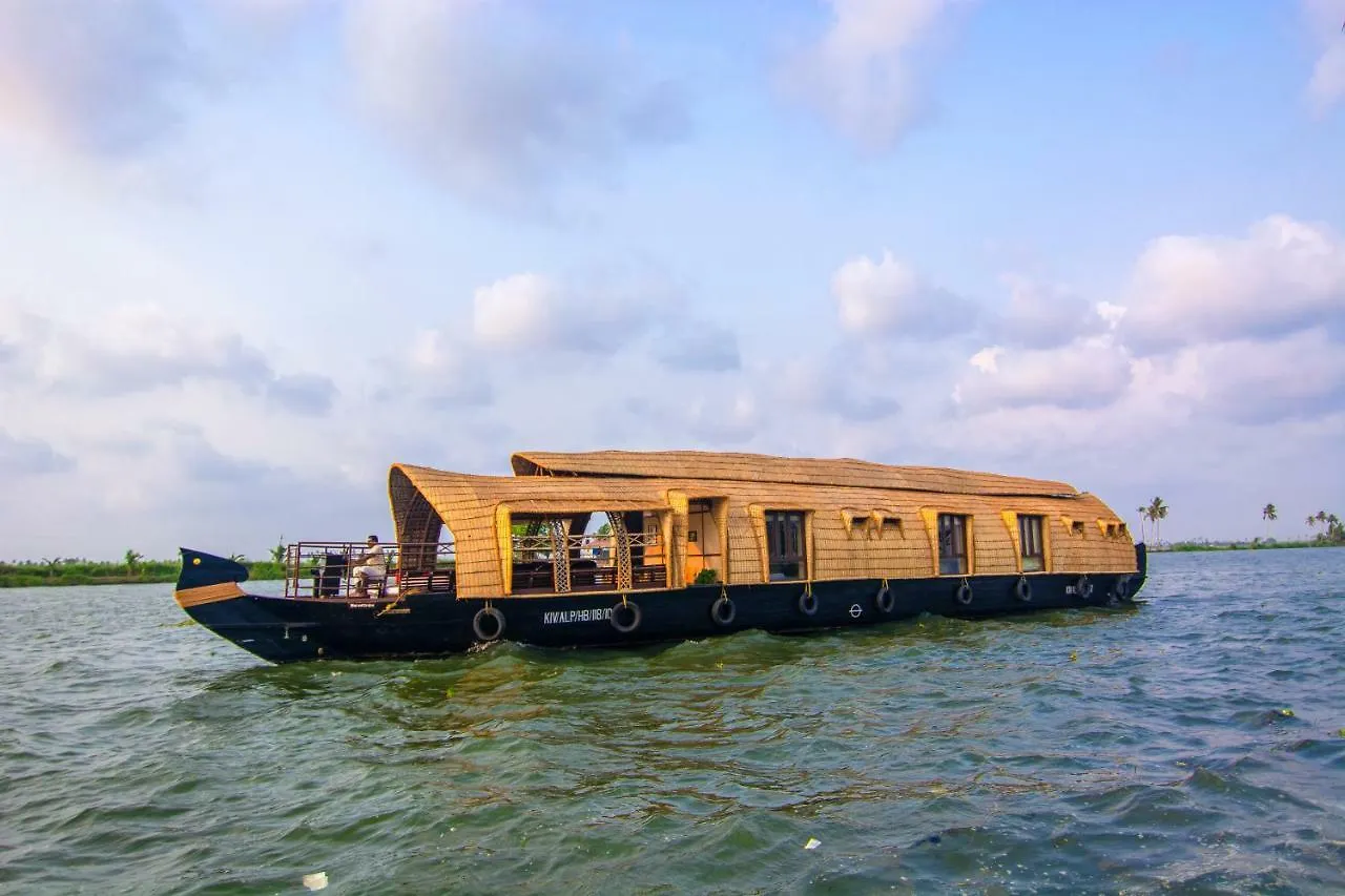 Marvel Cruise Hotel Alappuzha India